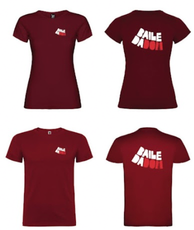 Baile da Dom t-shirt in burgundy, fitted and straight cut, with a small logo on the front and a large logo on the back